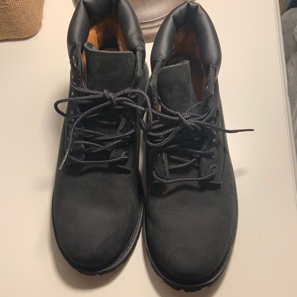 Black Nubuck Timberland boots girls 2 youth